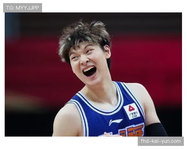 王哲林赴美进行膝关节PRP治疗,预计将缺席今夏国家队部分集训 王哲林赴美进行膝关节PRP治疗,预计将缺席今夏国家队部分集训